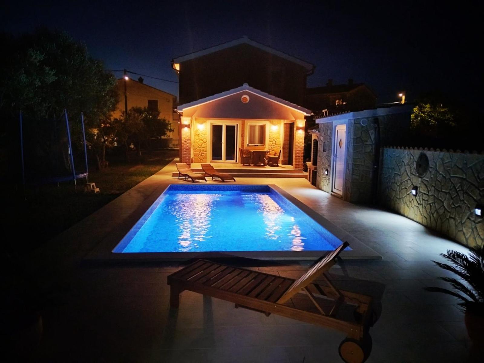 Vacation House Ulika Gabonjin Kültér fotó