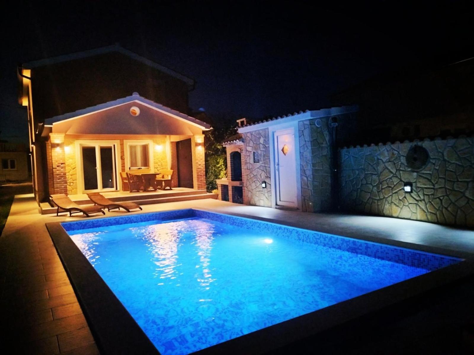 Vacation House Ulika Gabonjin Kültér fotó